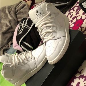 Air Jordan 1 MD BG 6.5y